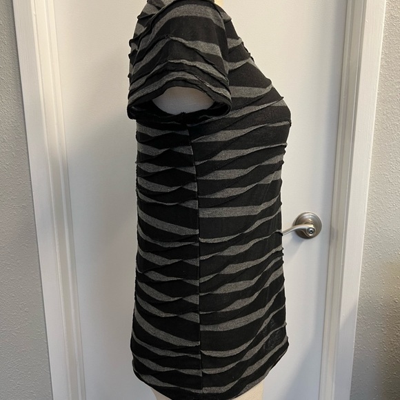 Vera Wang Top - Picture 3 of 4